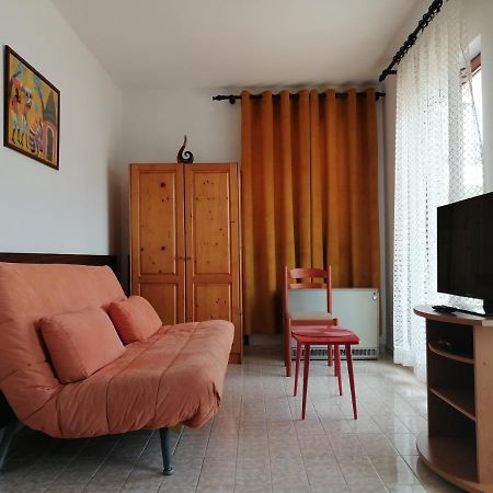 Lovely Apartment With Big Terrace In Будва Екстер'єр фото