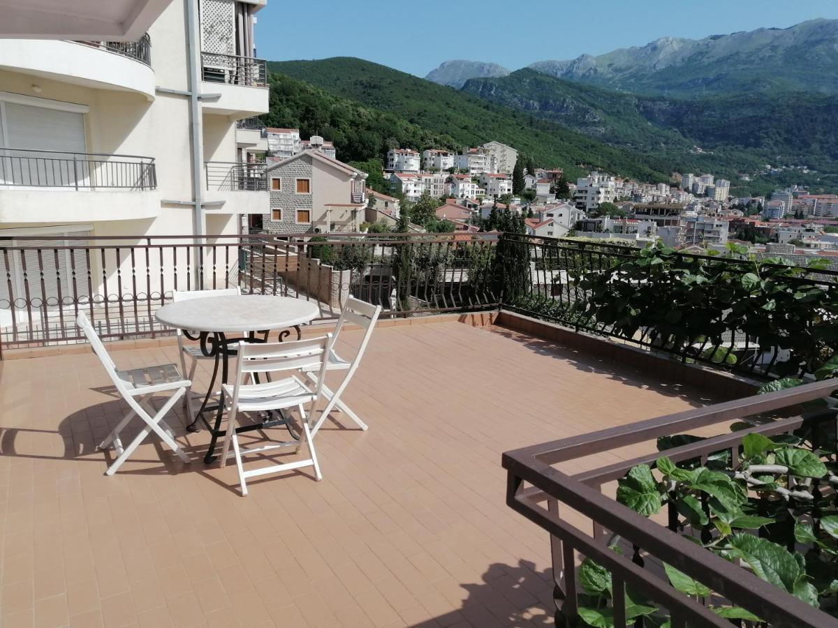 Lovely Apartment With Big Terrace In Будва Екстер'єр фото